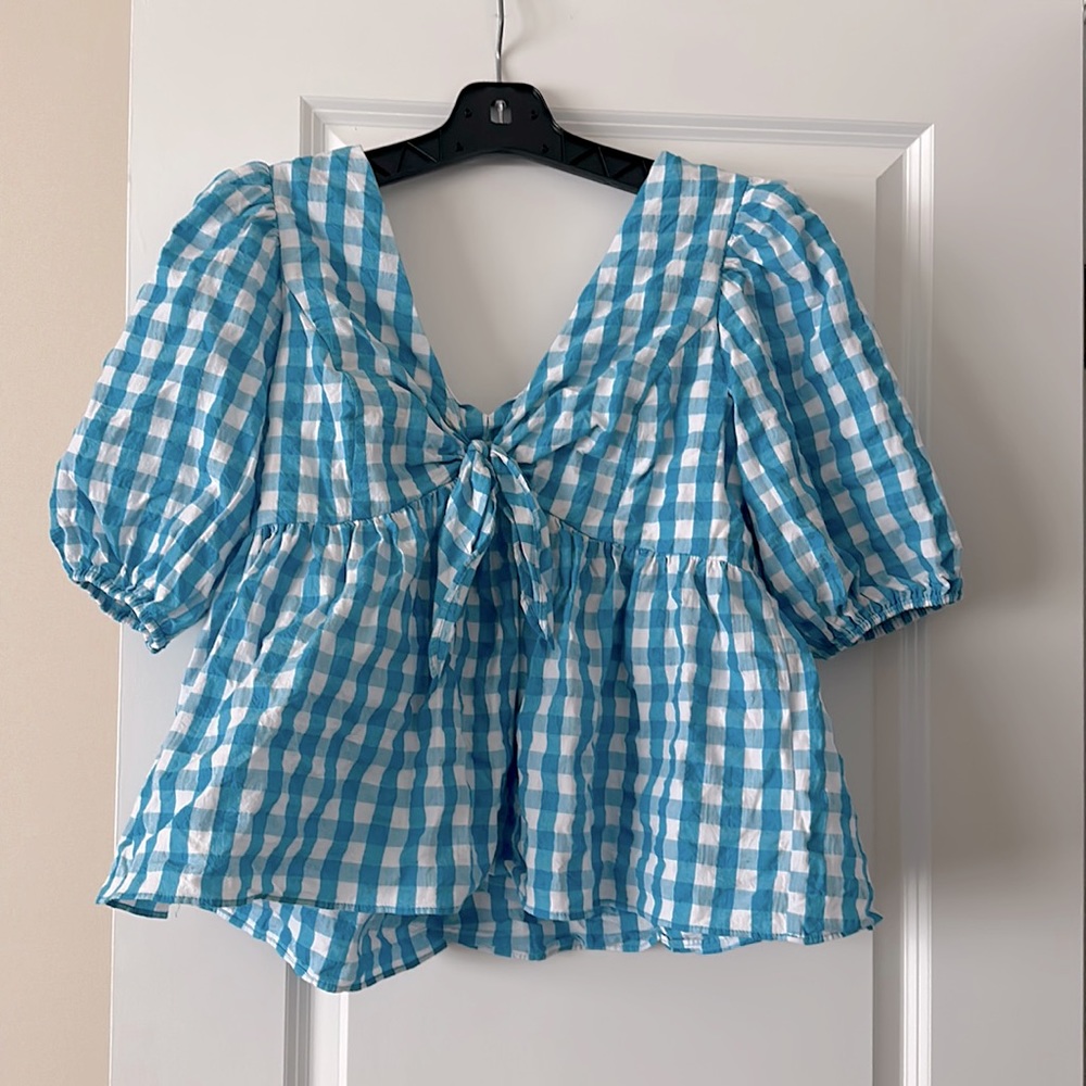 Lilly Pulitzer Shirt. Excellent condition. Size 12